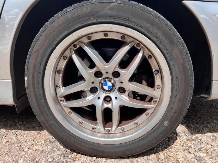 BMW 5 Series - 2.2 520i ES SE 4dr - MOT 19/01/26+P/X TO CLEAR - Image 42