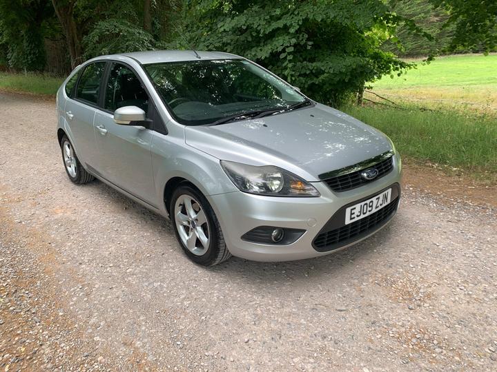 Ford Focus - 1.6 Zetec 5dr - 12 months mot available - Image 2