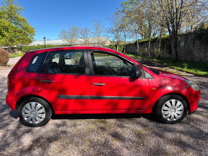 Cheap Ford Fiesta - 1.25 Style 5dr - LONG MOT LOW MILES LOW TAX !!! for sale in Nelson, Lancashire