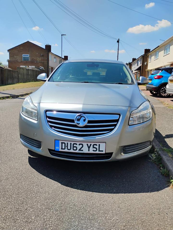 Vauxhall Insignia - 2.0 CDTi SE Nav Auto Euro 5 5dr - Image 3