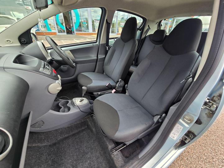 Toyota AYGO - 1.0 VVT-i + MultiMode Euro 4 5dr - 1 YEAR M.O.T/ULEZ COMPLAINT - Image 27
