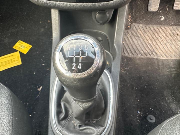 Vauxhall Corsa - 1.2i 16v Design 5dr (a/c) - SERVICE HISTORY-LONG MOT - Image 22