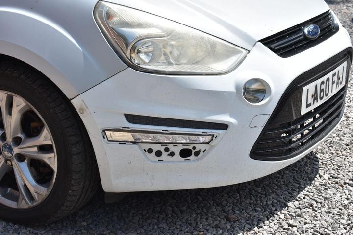 Ford S-Max - 2.0 TDCi Titanium Euro 4 5dr - Image 5