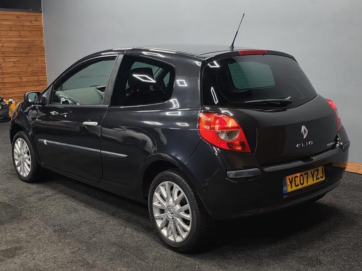 Renault Clio - 1.5 dCi Dynamique S 3dr - NEW ARRIVAL DELIVERY AVAILABLE - Image 6