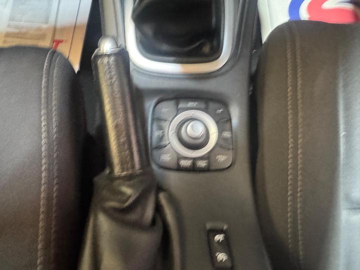 Renault Megane - 1.6 16V Dynamique TomTom Euro 5 5dr - Trade in to clear - Image 42
