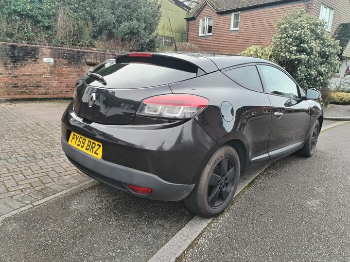 Renault Megane - 1.5 dCi Dynamique Euro 4 3dr - Image 3