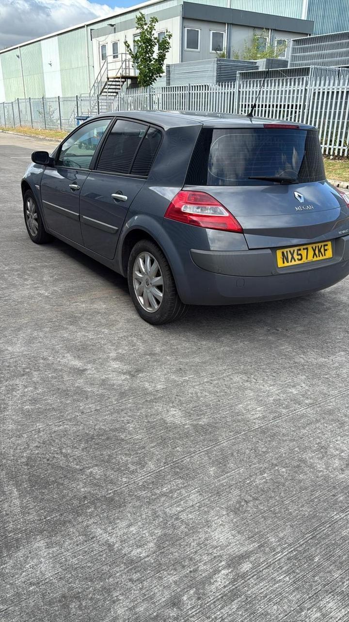 Cheap Renault Megane - 1.4 16v Dynamique 5dr - 11 months mot for sale in Rotherham, South Yorkshire