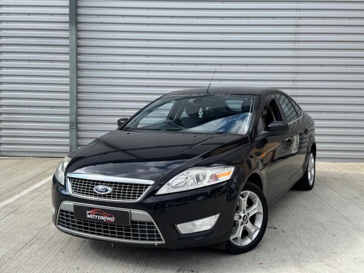 Ford Mondeo - 2.0 TDCi Titanium 5dr - 12 MONTHS MOT! - Image 2