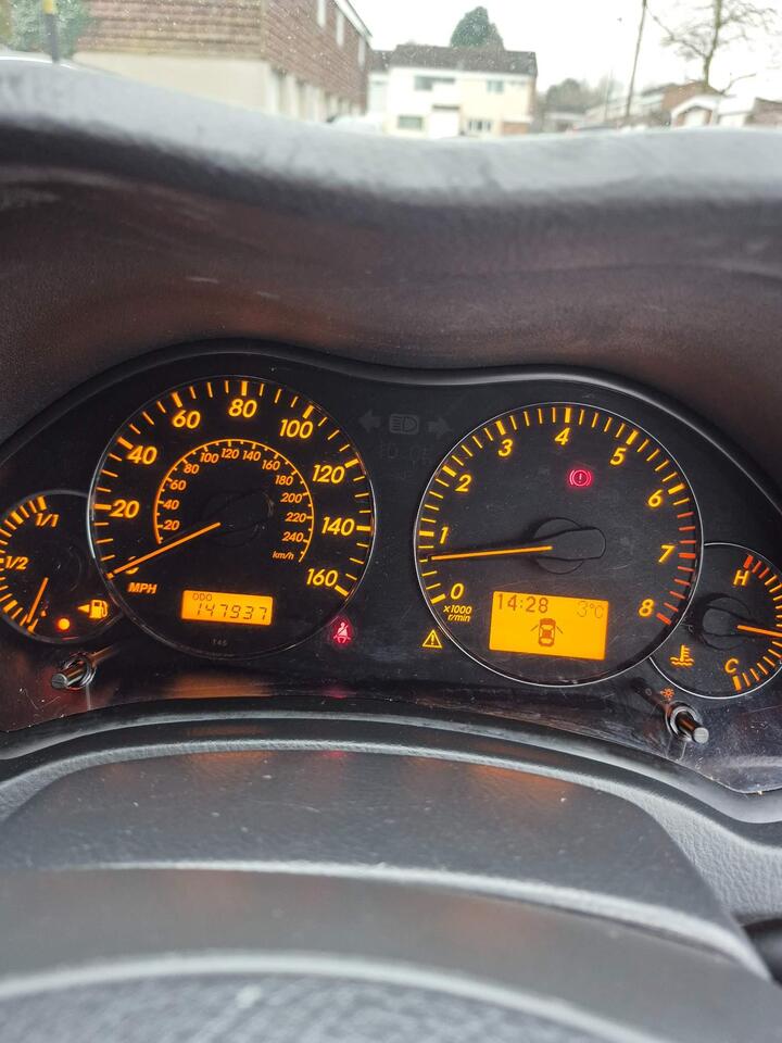 Toyota Avensis - 1.8 VVT-i TR 5dr - Image 10