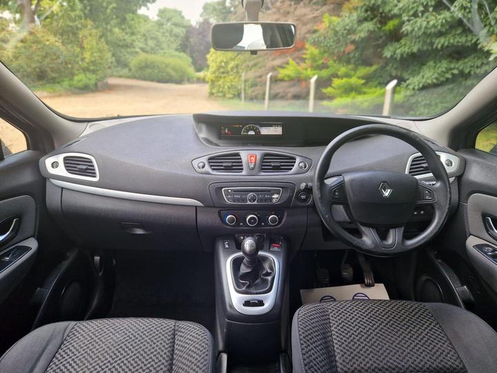 Renault Grand Scenic - 1.5 dCi Expression Euro 5 5dr - New in stock and ready to go - Image 26