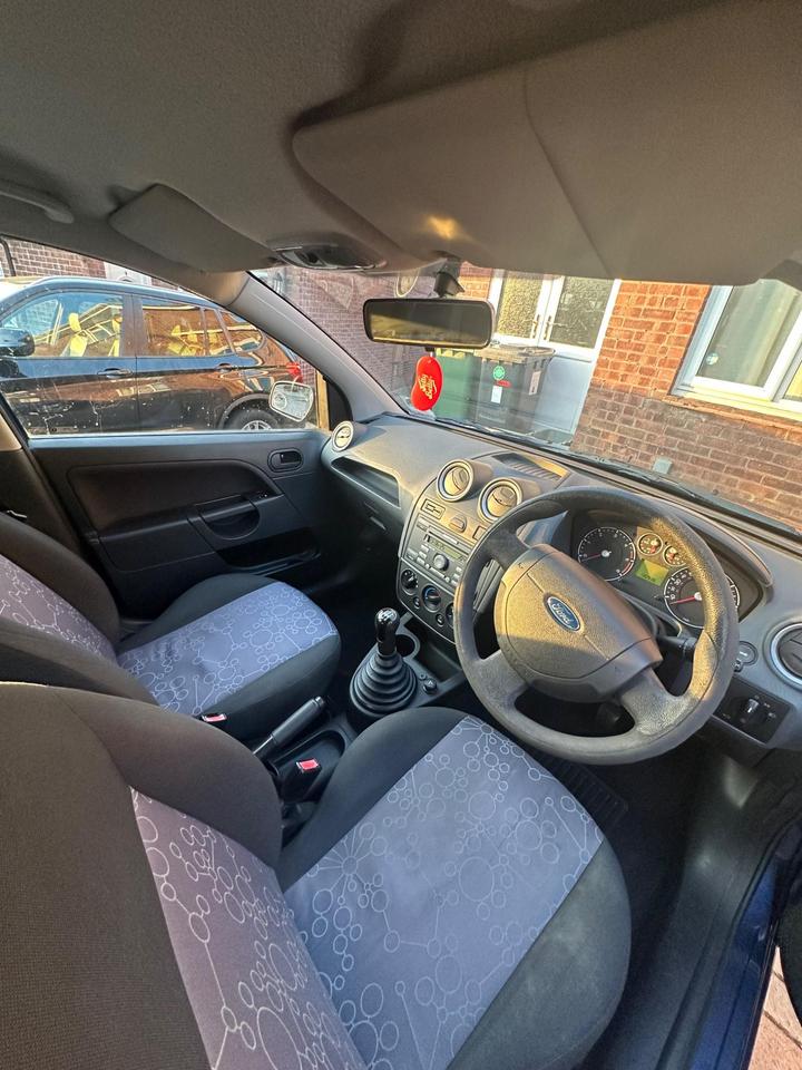 Ford Fiesta - 1.4 TD Style Climate 5dr - 12 month MOT and service - Image 8