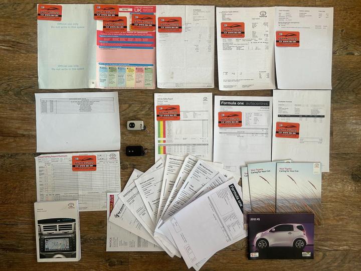 Toyota iQ - 1.0 VVT-i 2 Euro 5 3dr - 2 KEYS SERVICE HISTORY - Image 98
