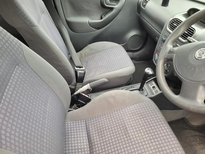 Vauxhall Corsa - 1.4i 16v Comfort 5dr - Automatic, failed MOT - see pi - Image 16