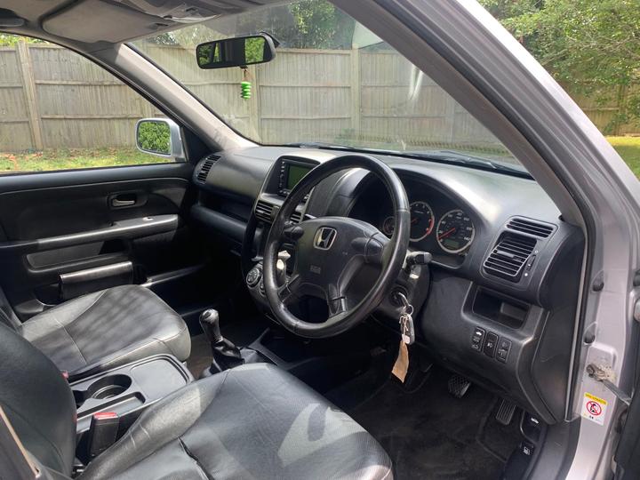 Honda CR-V - 2.0 i-VTEC Executive 5dr - 12 month mot. ulez - Image 4