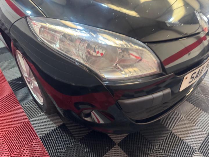 Renault Megane - 1.6 16V Dynamique TomTom Euro 5 5dr - Trade in to clear - Image 38