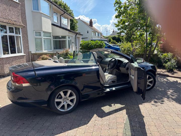 Volvo C70 - 2.4i SE 2dr - Well maitained. Low mileage. - Image 6