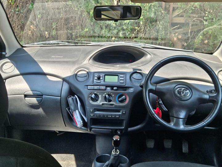 Toyota Yaris - 1.3 VVT-i Colour Collection 3dr - MORE INFORMATION COMING SOON - Image 10