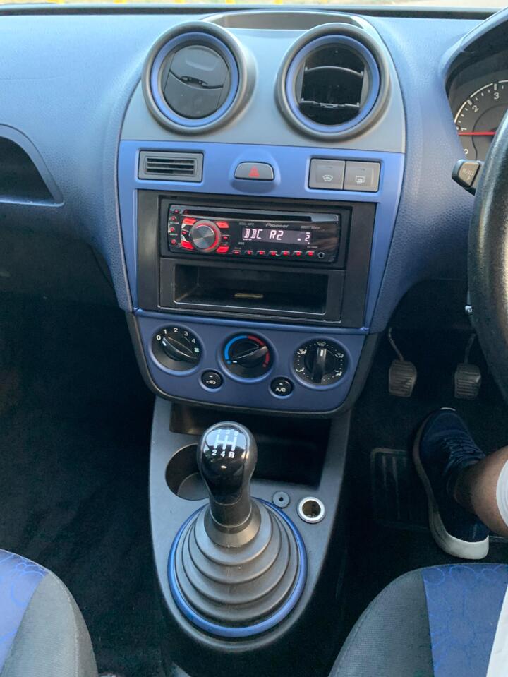 Ford Fiesta - 1.25 Zetec Blue Edition 5dr - Image 42