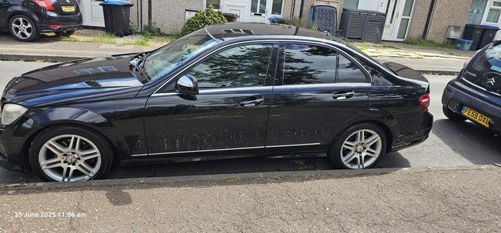 Mercedes-Benz C Class - 2.1 C220 CDI Sport Auto Euro 4 4dr - Image 10