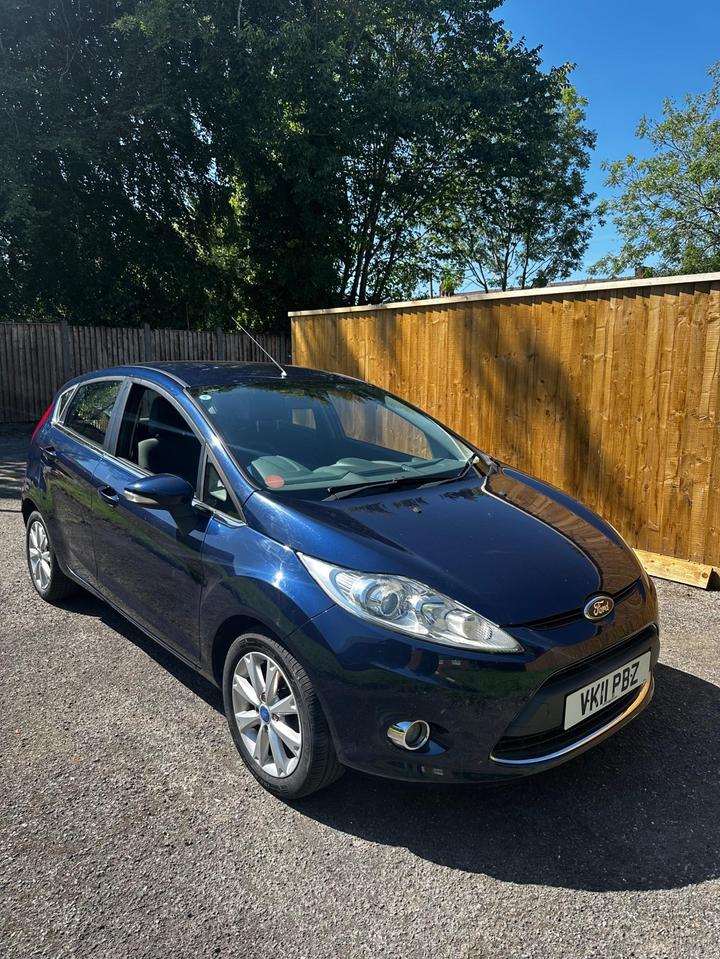 Cheap Ford Fiesta - 1.25 Zetec 5dr for sale in Preston, Lancashire