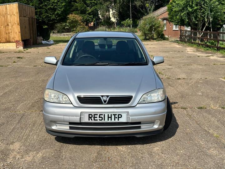 Vauxhall Astra - 1.6i Club 5dr (a/c) - AUTO - Full service history - Image 5