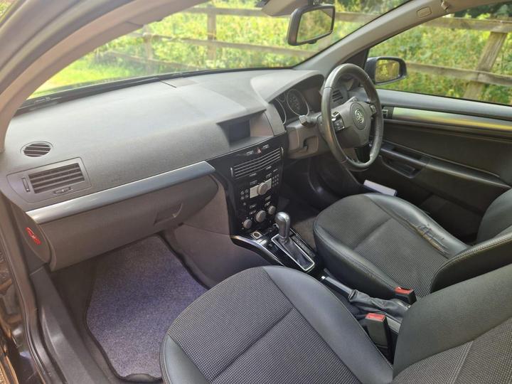 Vauxhall Astra - 1.8i 16v Design 5dr - New in stock and ready to go - Image 23