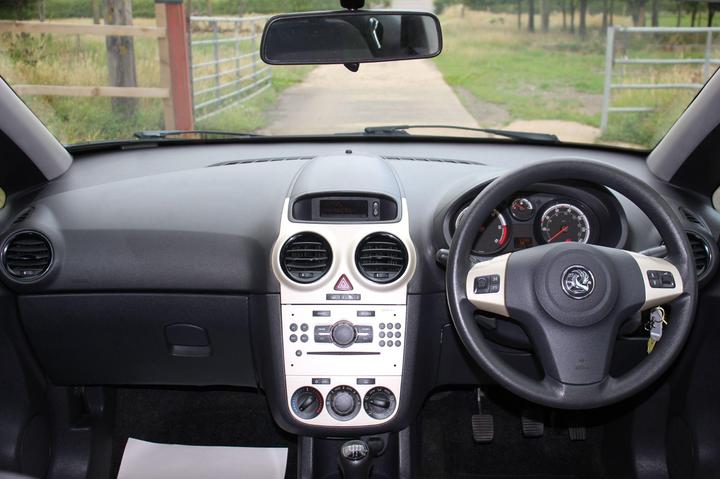 Vauxhall Corsa - 1.3 CDTi ecoFLEX 16v Energy 5dr (a/c) - Long MOT + FRESH SERVICE - Image 14