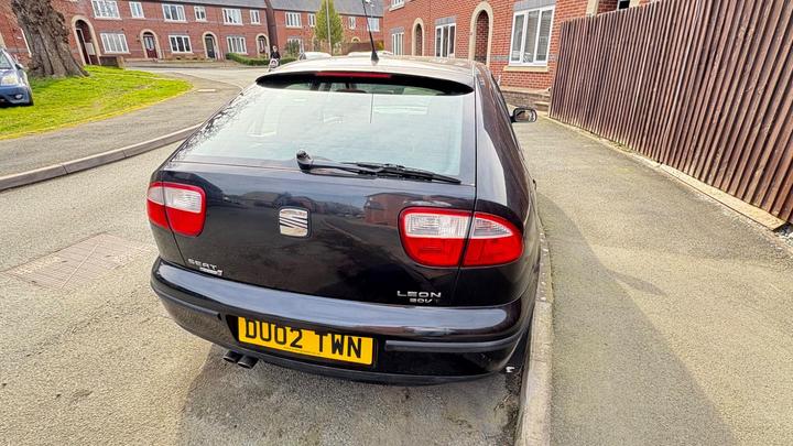 SEAT Leon - 1.8 20v Cupra 5dr - Fresh MOT - Image 4