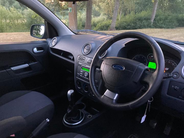 Ford Fusion - 1.4 Zetec 5dr - 12 MONTH MOT-1 OWNER-2KEYS-FSH - Image 33