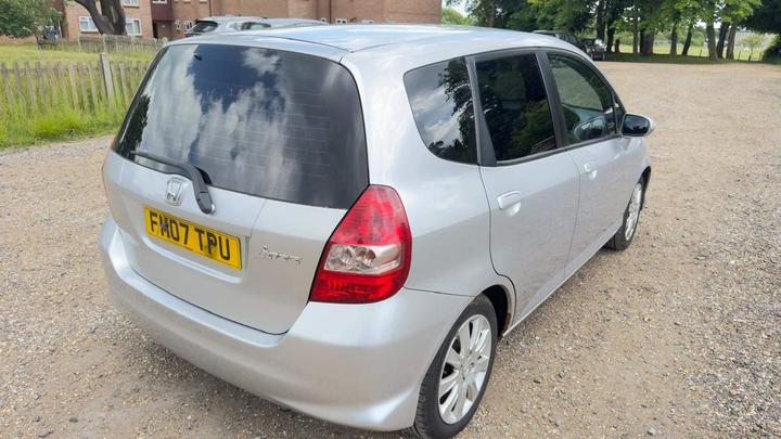 Honda Jazz - 1.4 i-DSI SE 5dr - Image 5