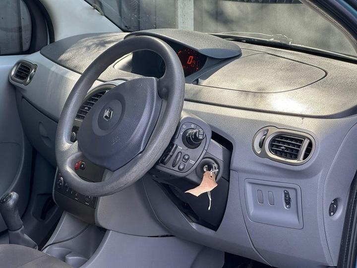 Renault Modus - 1.2 TCe 16v Expression 5dr - ULEZ-PANORAMIC ROOF-BUYNOW - Image 7