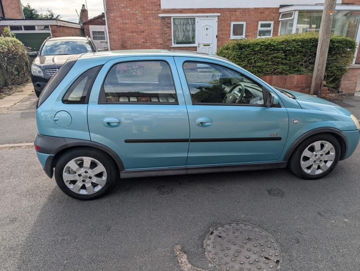 Vauxhall Corsa - 1.2i 16v SXi 5dr - Lady owned since 2004 - Image 8