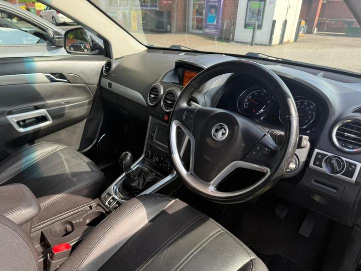 Vauxhall Antara - 2.2 CDTi SE 4WD Euro 5 (s/s) 5dr (SNav) - MOT|FSH|CHEAP|TOW BAR - Image 3