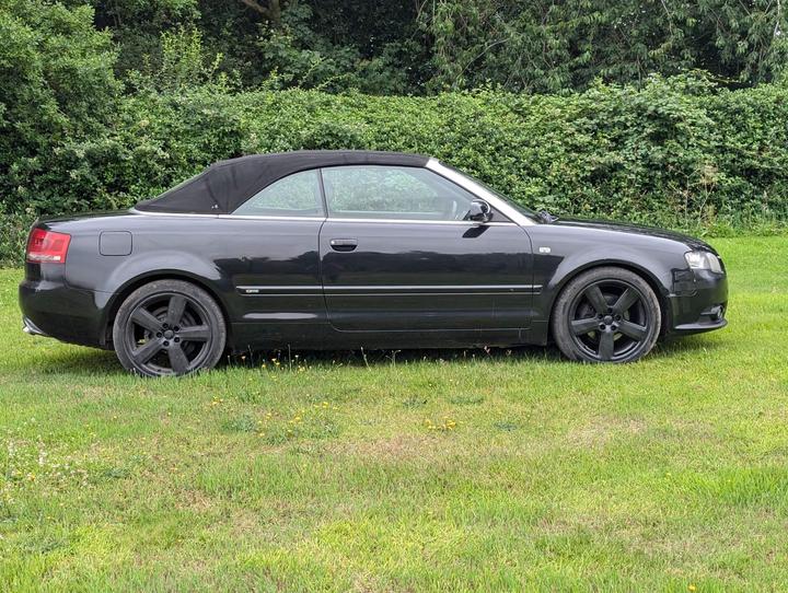 Audi A4 Cabriolet - 2.0 TDI S line 2dr - Image 12