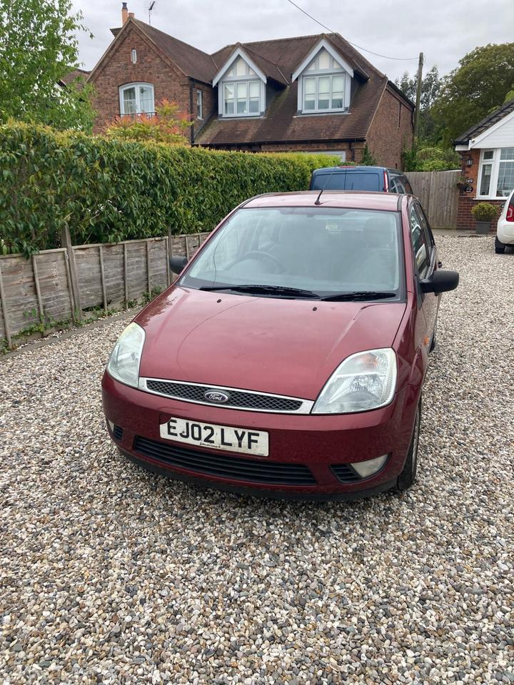 Ford Fiesta - 1.4 Ghia 5dr - great run around CHEAP - Image 2