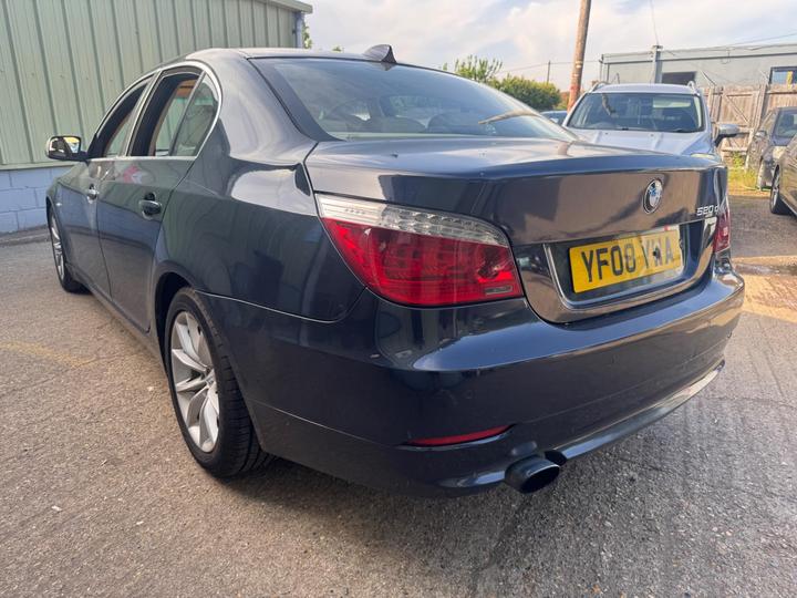 BMW 5 Series - 2.0 520d SE Steptronic Euro 4 4dr - IN CAR DVD PLAYER - Image 7