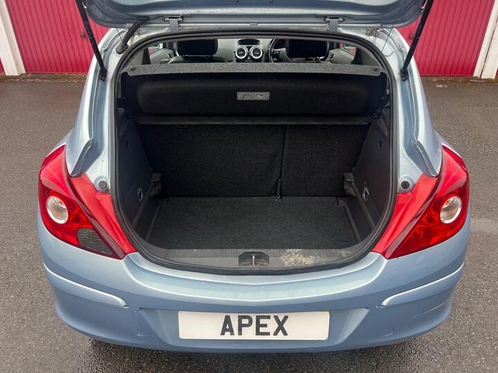 Vauxhall Corsa - 1.2i 16v Design 3dr (a/c) - FULL SERVICE HISTORY/LONG MOT - Image 9