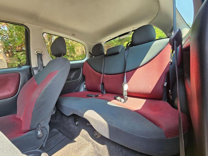 Toyota Yaris - 1.3 VVT-i Colour Collection 3dr - MORE INFORMATION COMING SOON - Image 13
