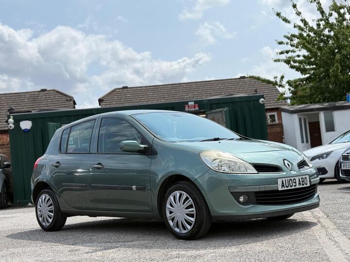 Cheap Renault Clio - 1.2 16v Expression 5dr - 12MONTHS MOT,NEW BRAKES for sale in Nottingham, Nottinghamshire