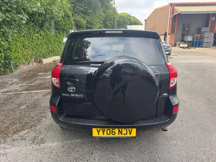 Toyota RAV4 - 2.2 D-4D XT4 4WD 5dr - BODY ROUGH+MECHANICALLY GOOD - Image 10