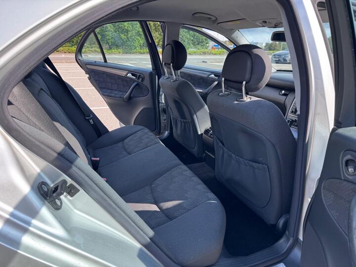 Mercedes-Benz C Class - 1.8 C180 Kompressor Avantgarde SE 4dr - Image 13