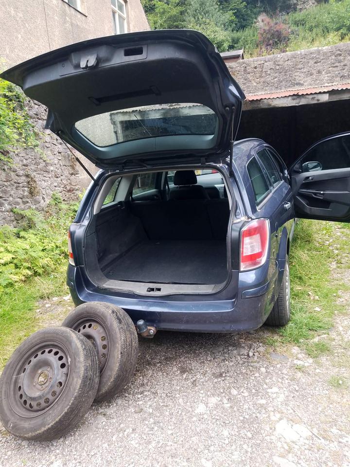 Vauxhall Astra - 1.7 CDTi ecoFLEX Life 5dr (a/c) - Image 2