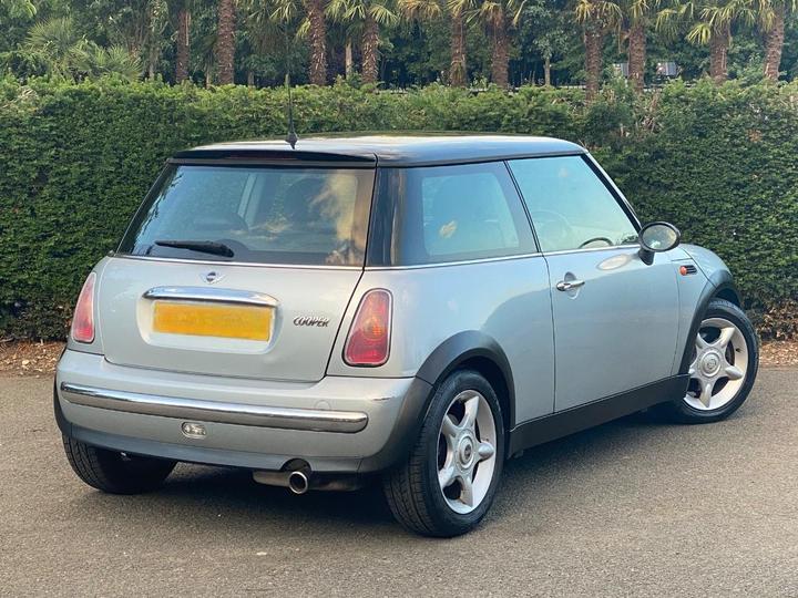 MINI Hatch - 1.6 Cooper Euro 3 3dr - Image 11
