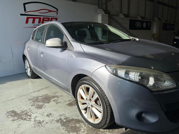 Renault Megane - 1.6 16V I-Music Euro 5 5dr - 12 MONTHS MOT-2KEYS-HISTORY - Image 42