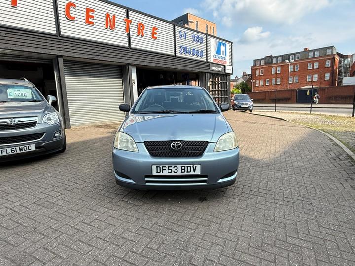 Toyota Corolla - 1.4 VVT-i T2 5dr - Great first time car - Image 2