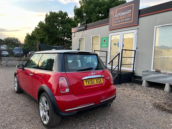 MINI Hatch - 1.6 Cooper Euro 4 3dr - Alloys,A/C,Low Mileage,Tax&Ins - Image 13
