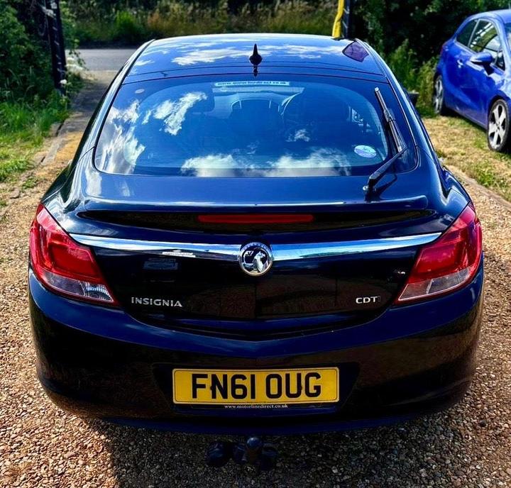 Vauxhall Insignia - 2.0 CDTi ecoFLEX SRi Nav Euro 5 (s/s) 5dr - delivery - warranty - Image 3