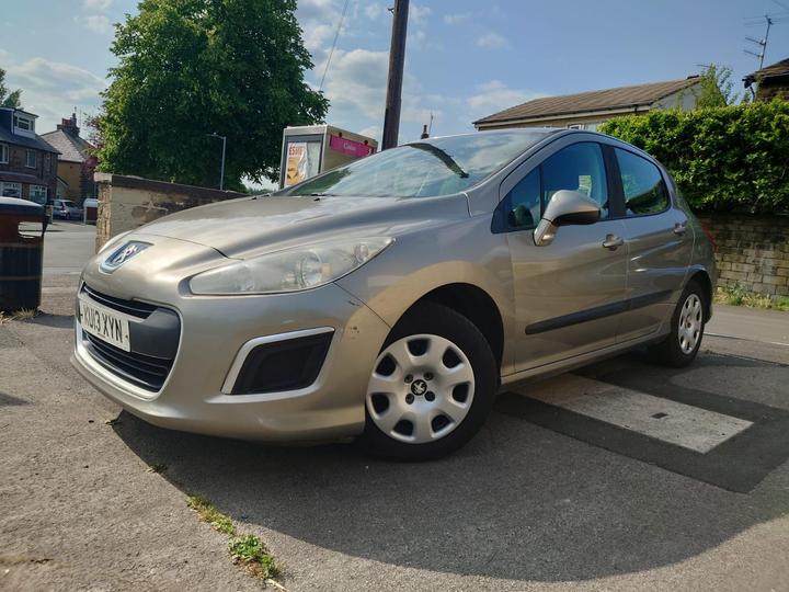 Cheap Peugeot 308 - 1.6 HDi Access Euro 5 5dr - Priced to sell!! for sale in Keighley, West Yorkshire