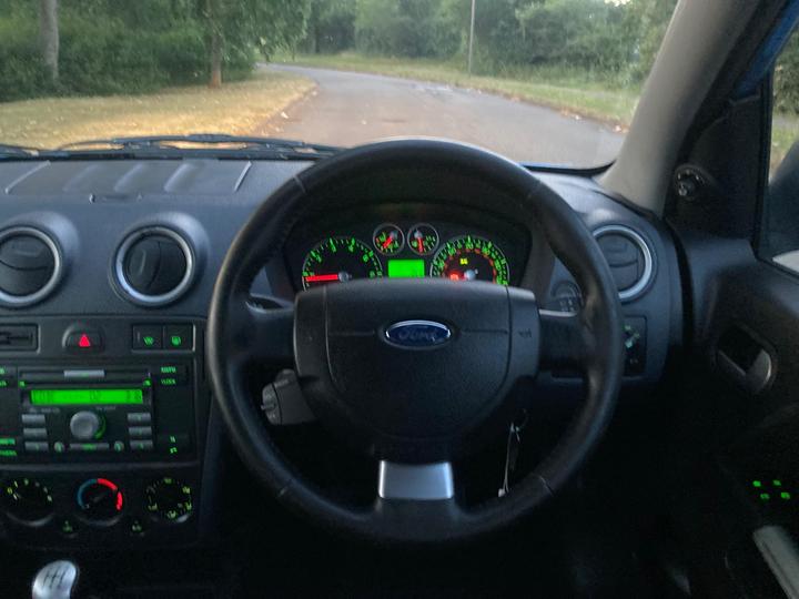 Ford Fusion - 1.4 Zetec 5dr - 12 MONTH MOT-1 OWNER-2KEYS-FSH - Image 28