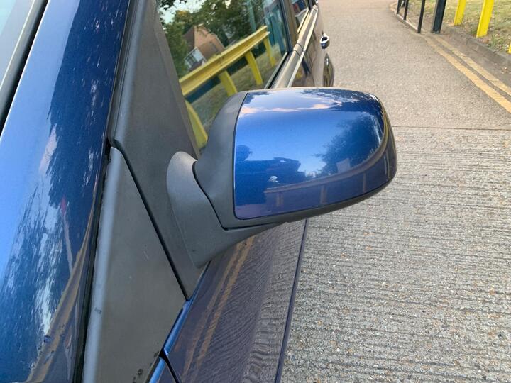 Ford Fiesta - 1.25 Zetec Blue Edition 5dr - Image 9